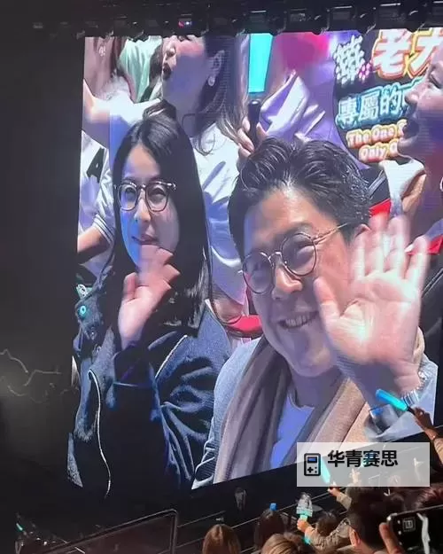 自拍图片大全:偷拍自拍贵在真实的魅力与价值图1